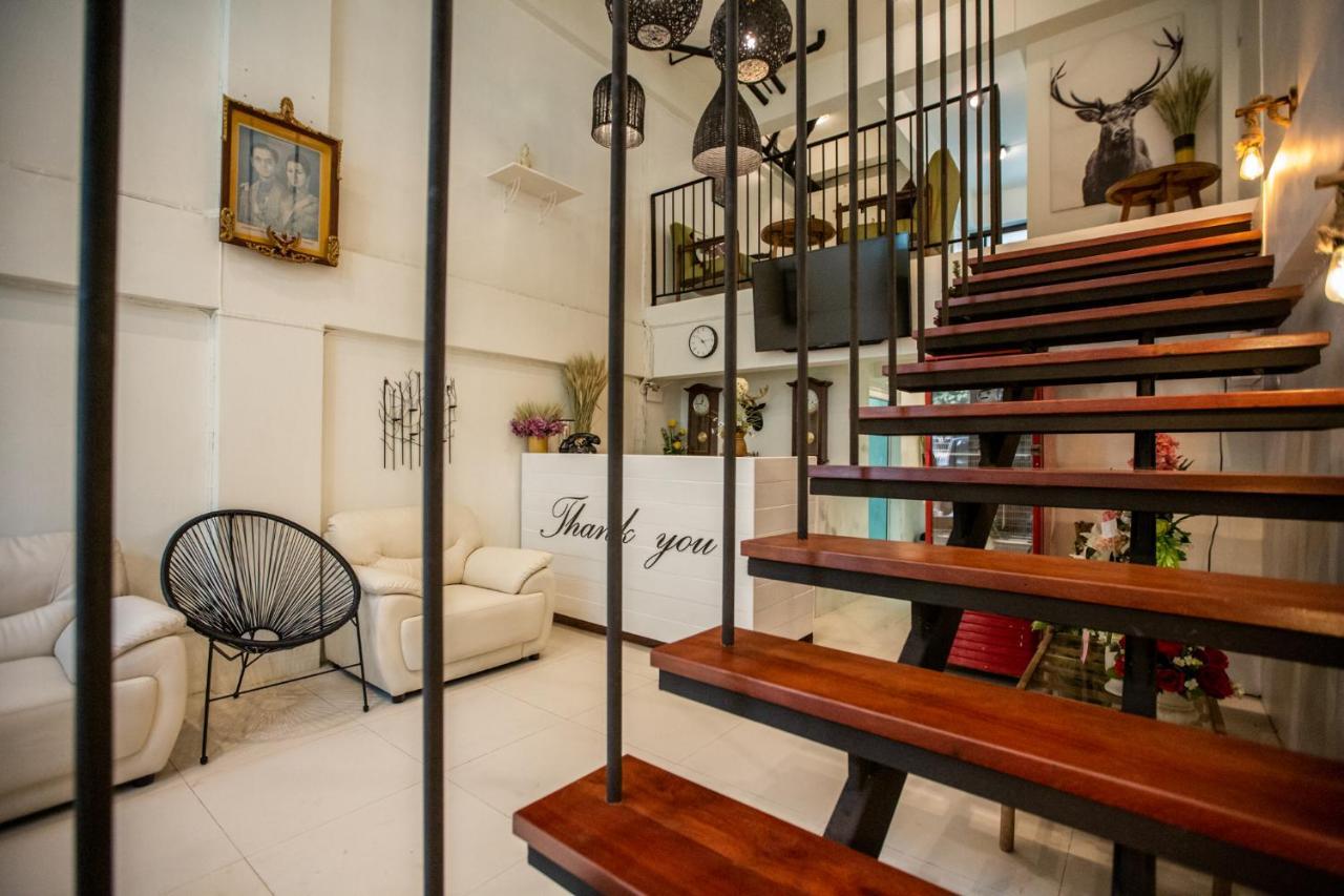 My Way Hostel เชียงใหม่ ภายนอก รูปภาพ