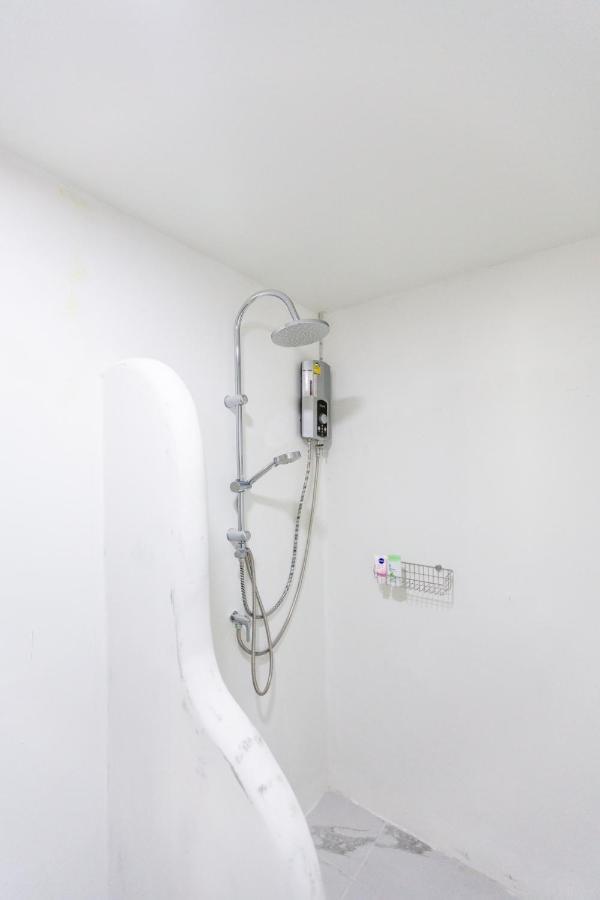 My Way Hostel เชียงใหม่ ภายนอก รูปภาพ